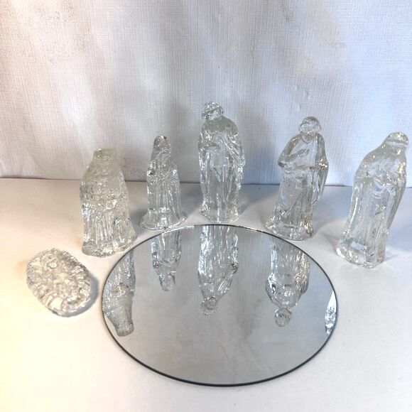 Vintage Clear Glass Nativity Set Set of 7 Mary Joseph Jesus Wise Men Christmas - Picture 1 of 16